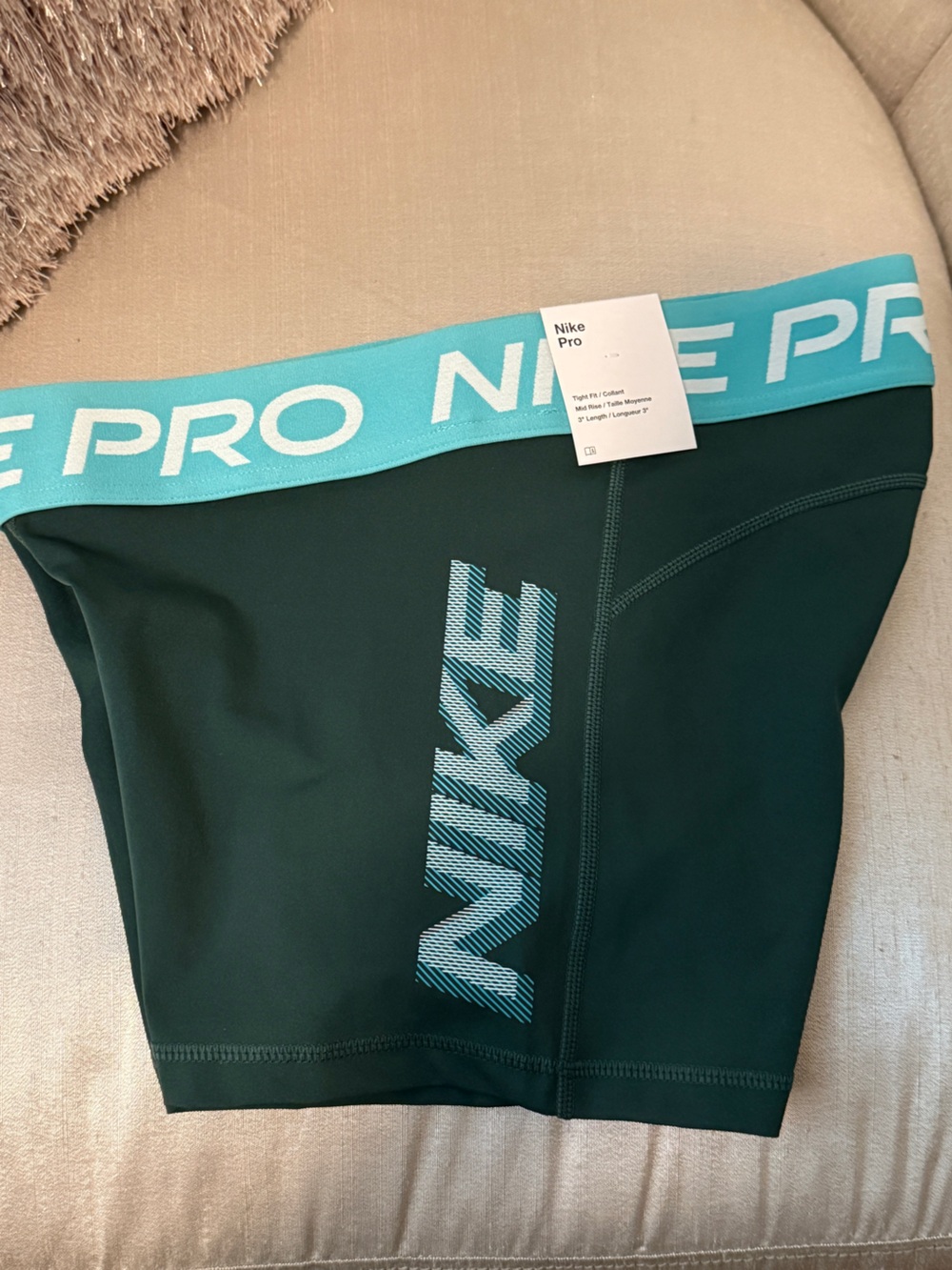 Nike Pro Matching Set Sports Bra & 3” Shorts NWT Medium/X Large - Picture 7 of 7